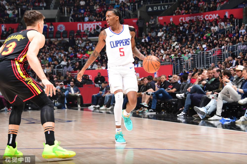 后卫不仅要 后卫不仅要