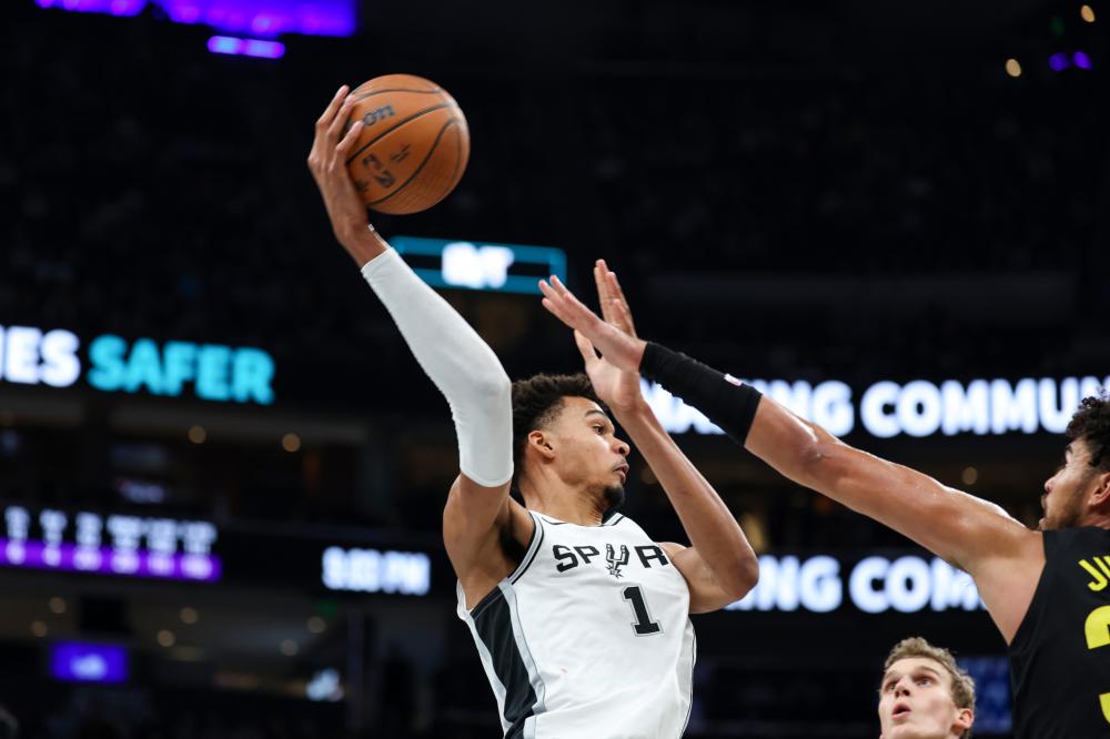 场球员的创 场球员的创