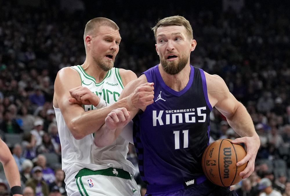 多国联合举 多国联合举